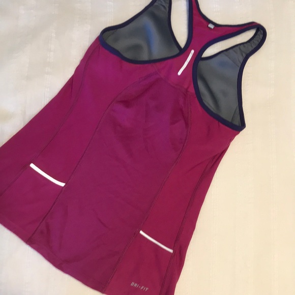 Ladies Nike Dri-Fit Built in Bra Fuchsia Racerback Top - Picture 5 of 9